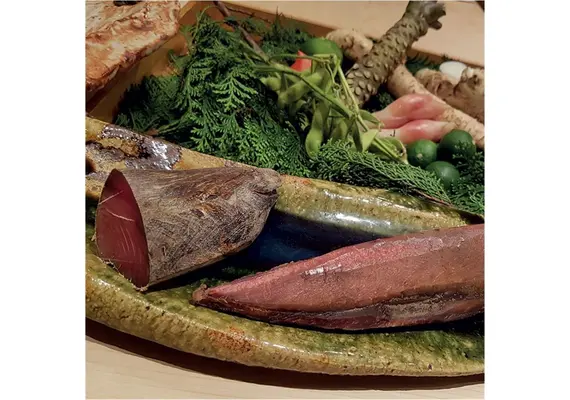 Τρίφτης KATSUOBUSHI με 1 τεμ. YAIZU KATSUOBUSHI, 16.5x5.4x5cm, made in Japan NISSMKS2-NISKA